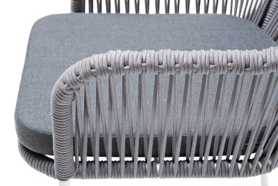 "Лион" стул плетеный из роупа, каркас из стали белый муар, роуп светло-серый круглый, ткань светло-серая